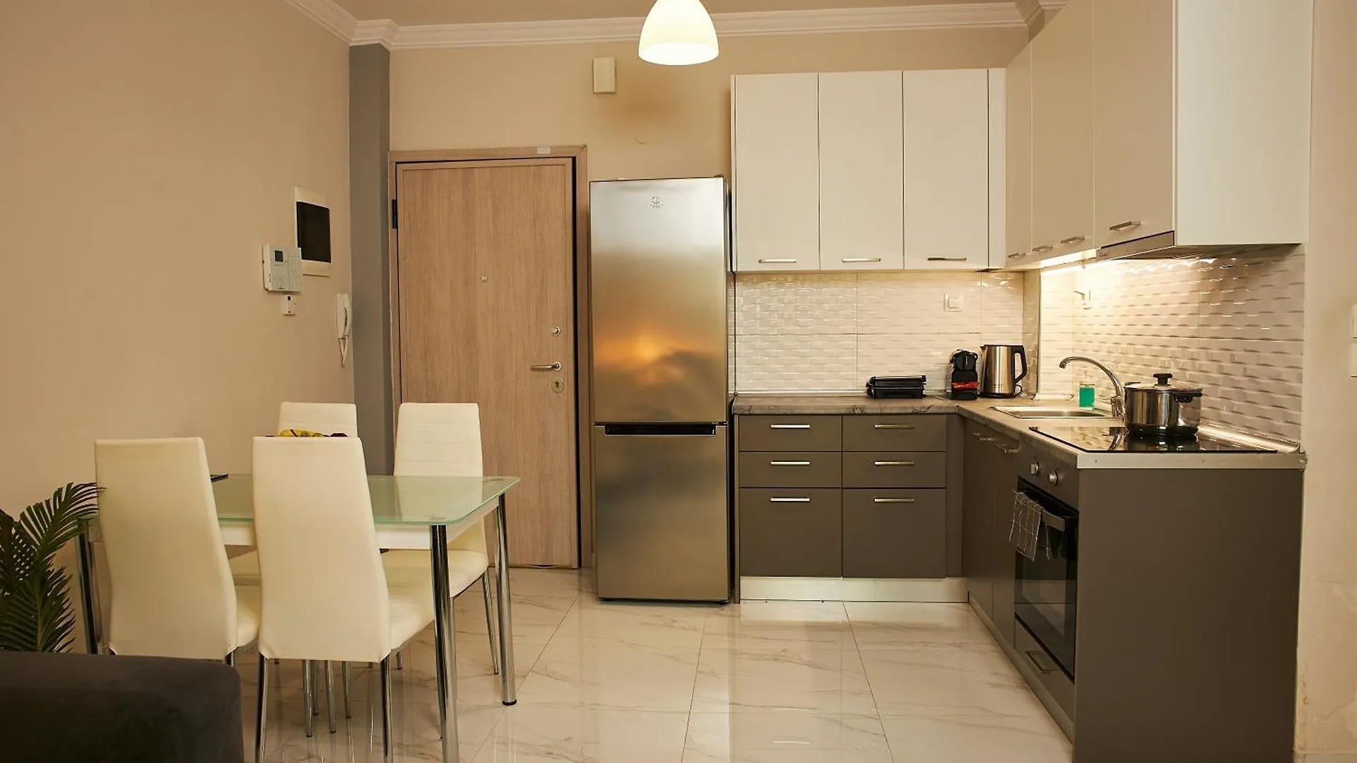 Marble Shine Apartment Near The City Center By Binobi! Thessaloniki