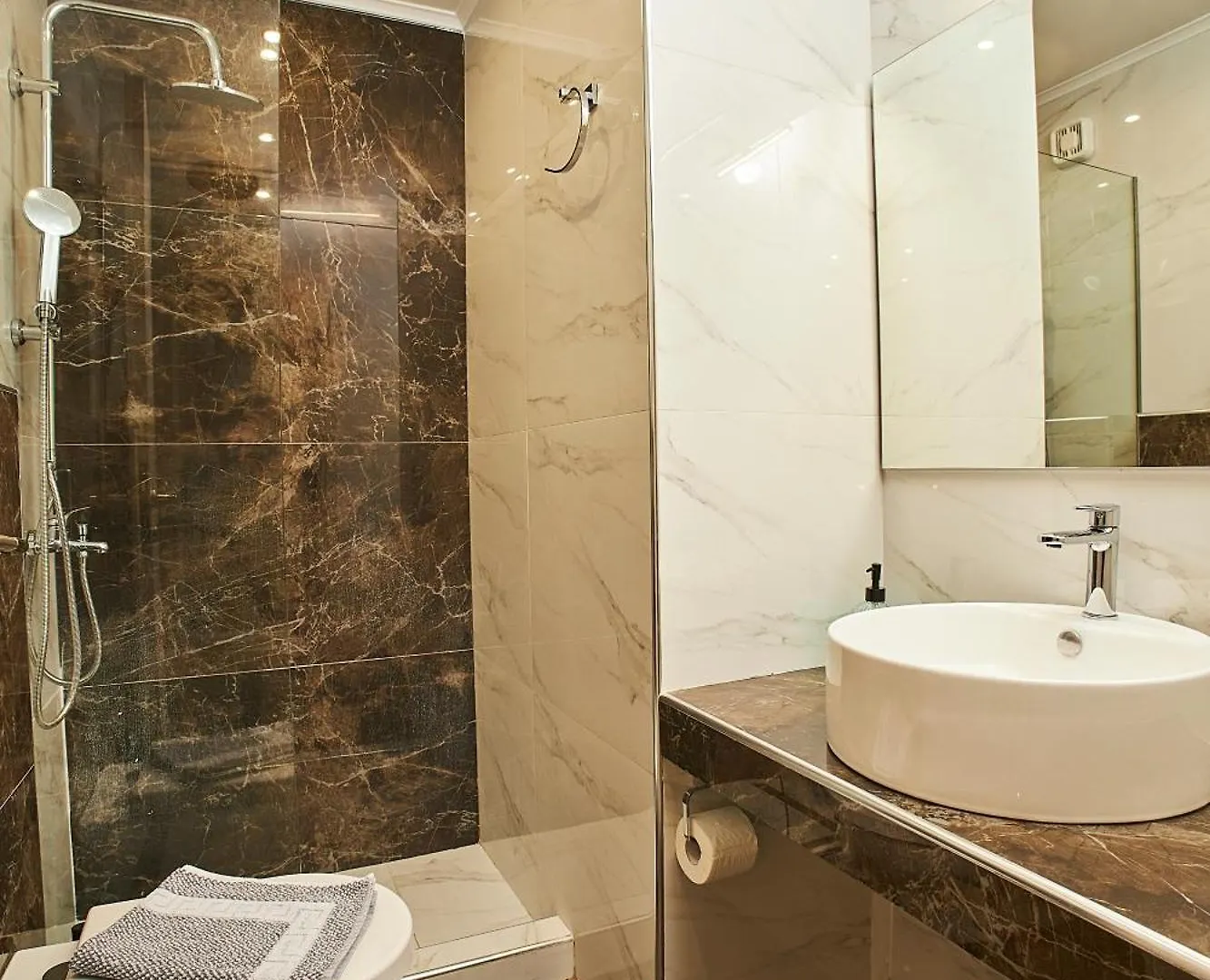 Marble Shine Apartment Near The City Center By Binobi! Thessaloniki 0*,
